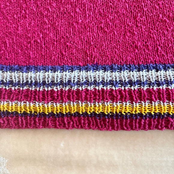 Vintage Hand-Knit Y2K Style Sweater - Picture 6 of 6